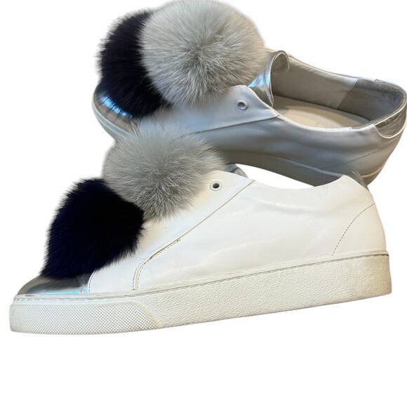 Here/Now 9.5  fox fur Pom Pom platform sneakers 2527 - Picture 1 of 8